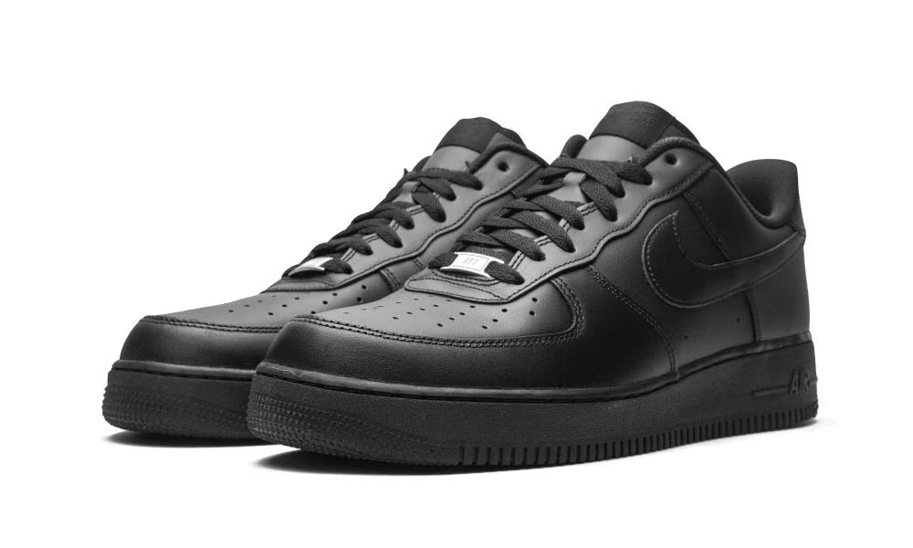 Nike Air Force 1 "Triple Black"